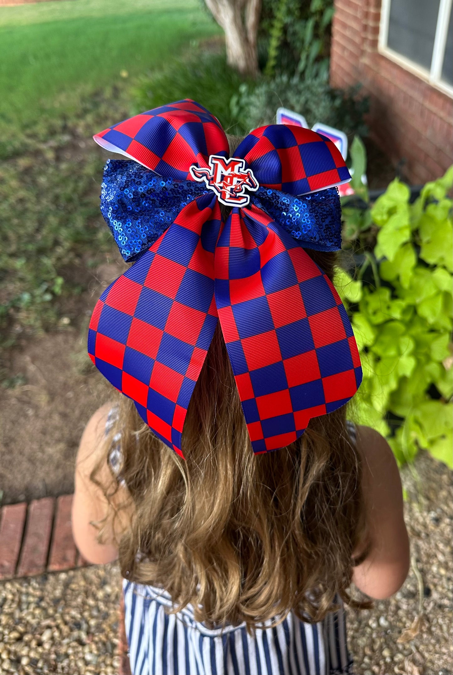 MCS checkered bow